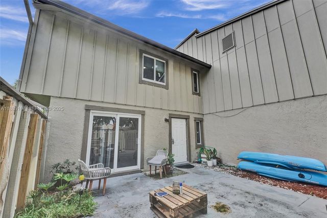 2218 NW 59th Way 63B, Lauderhill, FL 33313