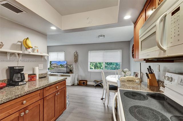 2218 NW 59th Way 63B, Lauderhill, FL 33313
