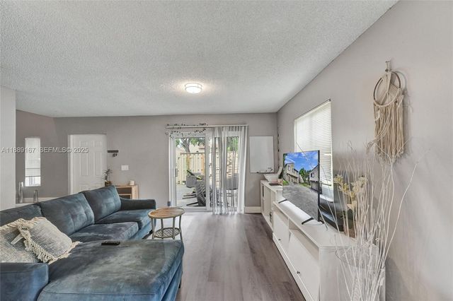 2218 NW 59th Way 63B, Lauderhill, FL 33313