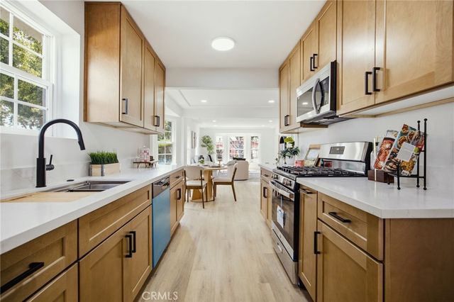 2401 W 78th, Inglewood, CA 90305