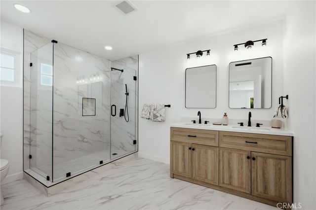 2401 W 78th, Inglewood, CA 90305