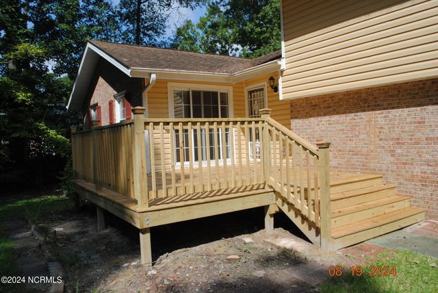 102 Epworth Drive, Jacksonville, NC 28546
