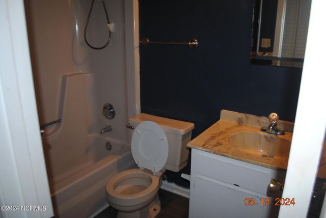 102 Epworth Drive, Jacksonville, NC 28546