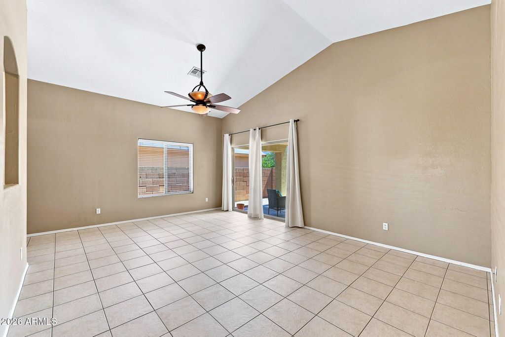 13229 W Lisbon Lane, Surprise, AZ 85379 — photo 3