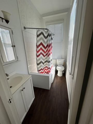 2514 Avenue M 2, Galveston, TX 77550
