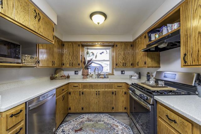 9705 8th AVENUE, Pleasant Prairie, WI 53158