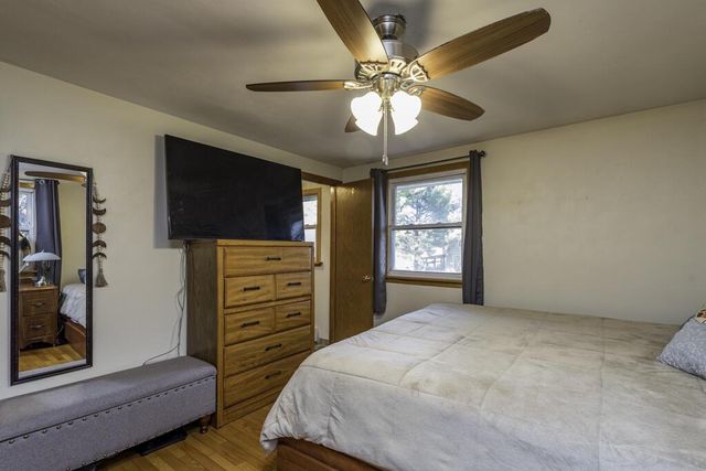 9705 8th AVENUE, Pleasant Prairie, WI 53158