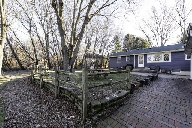 9705 8th AVENUE, Pleasant Prairie, WI 53158