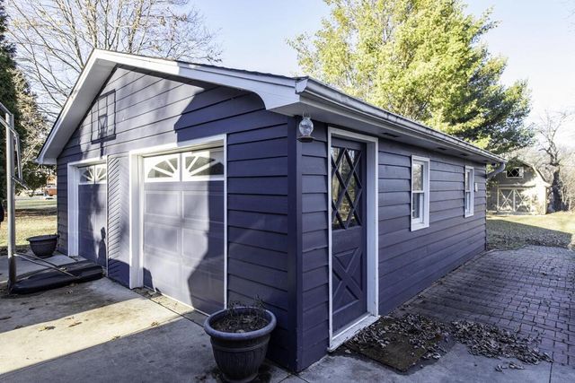 9705 8th AVENUE, Pleasant Prairie, WI 53158