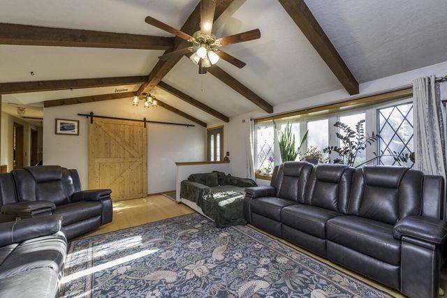 9705 8th AVENUE, Pleasant Prairie, WI 53158