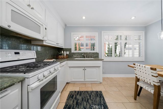 923 17th St 4, Santa Monica, CA 90403