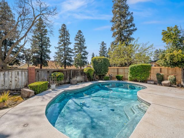 1587 E Trenton Avenue, Fresno, CA 93720