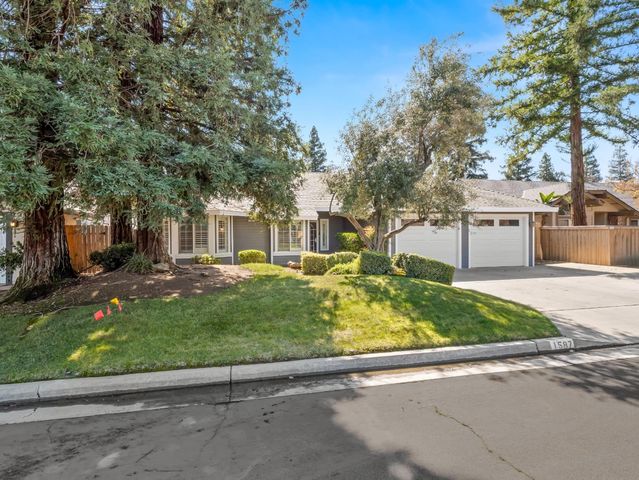 1587 E Trenton Avenue, Fresno, CA 93720