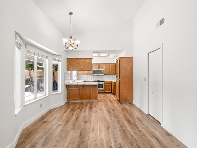 1587 E Trenton Avenue, Fresno, CA 93720