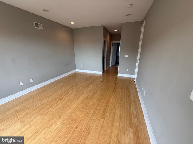 2547 TILTON ST, Philadelphia, PA 19125