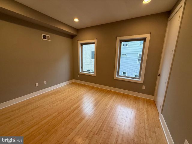 2547 TILTON ST, Philadelphia, PA 19125