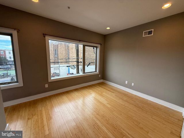 2547 TILTON ST, Philadelphia, PA 19125
