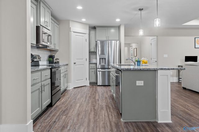 27227 Mckenna Drive, Athens, AL 35613