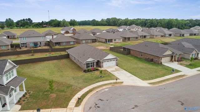 27227 Mckenna Drive, Athens, AL 35613