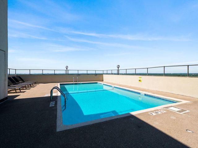 400 Groveland Avenue 1208, Minneapolis, MN 55403