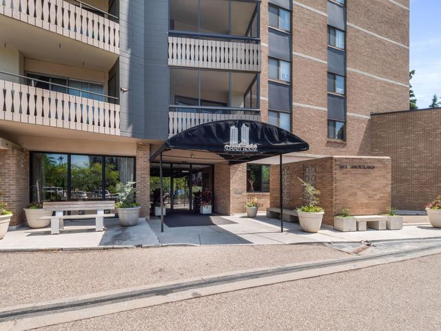 400 Groveland Avenue 1208, Minneapolis, MN 55403