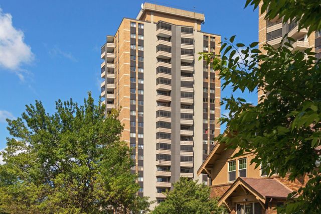 400 Groveland Avenue 1208, Minneapolis, MN 55403