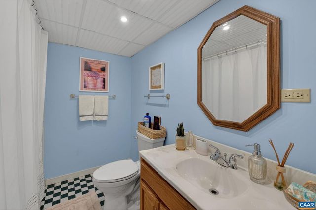 2519 COMMONWEALTH DR, Charlottesville, VA 22901