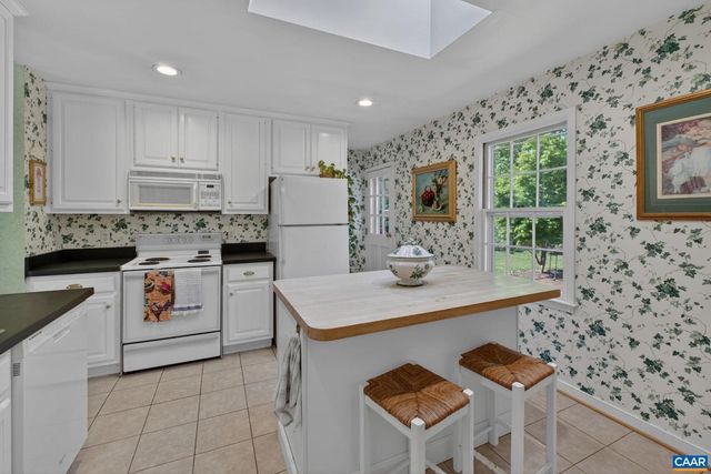 2519 COMMONWEALTH DR, Charlottesville, VA 22901