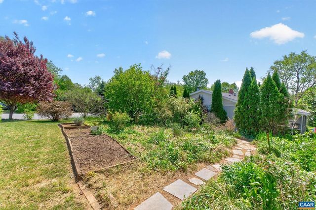 2519 COMMONWEALTH DR, Charlottesville, VA 22901