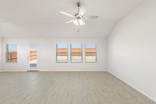 118 Coyote Circle, Terrell, TX 75160