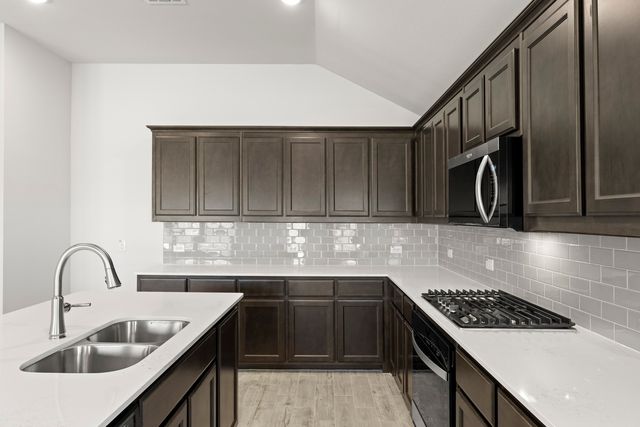 118 Coyote Circle, Terrell, TX 75160