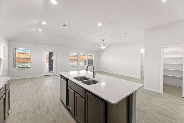 118 Coyote Circle, Terrell, TX 75160