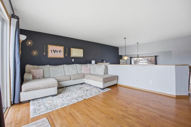 2218 59th Avenue S, Fargo, ND 58104