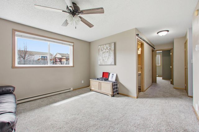 2218 59th Avenue S, Fargo, ND 58104