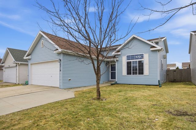 2218 59th Avenue S, Fargo, ND 58104