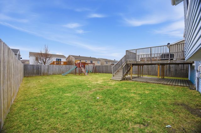 2218 59th Avenue S, Fargo, ND 58104