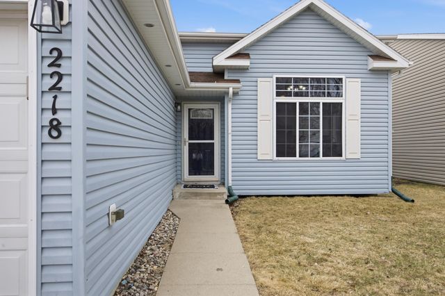 2218 59th Avenue S, Fargo, ND 58104