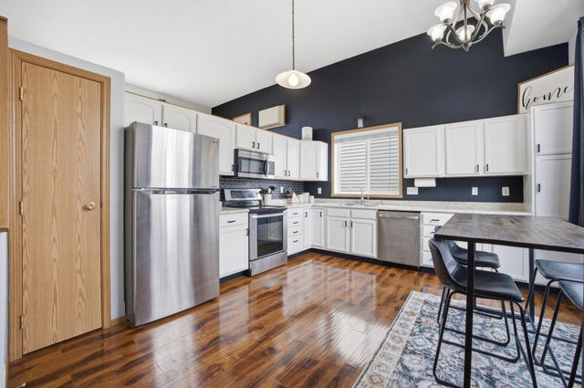 2218 59th Avenue S, Fargo, ND 58104