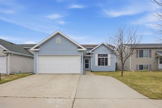 2218 59th Avenue S, Fargo, ND 58104