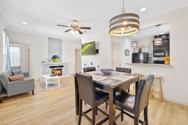 2107 54th Street, Galveston, TX 77551