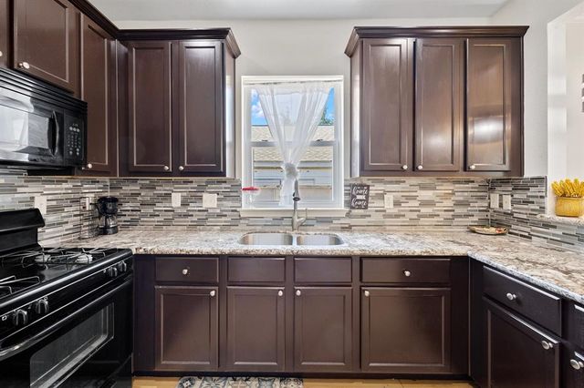 2107 54th Street, Galveston, TX 77551