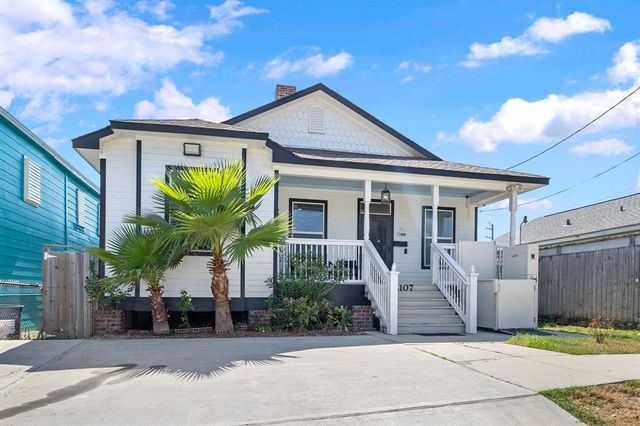 2107 54th Street, Galveston, TX 77551