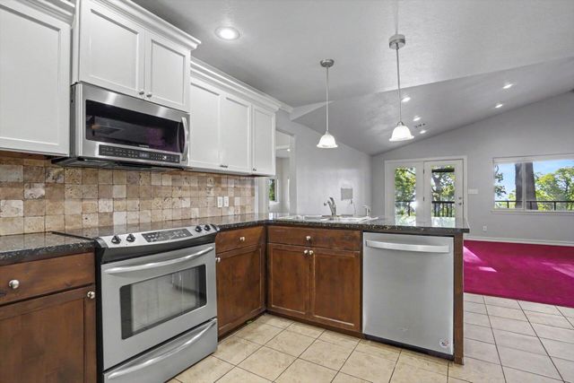 10781 S 4120 Road, Oologah, OK 74053