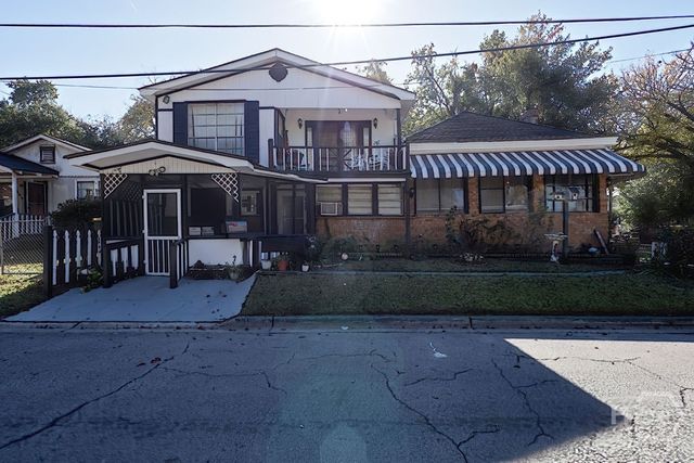 645 E 31st Street, Savannah, GA 31401
