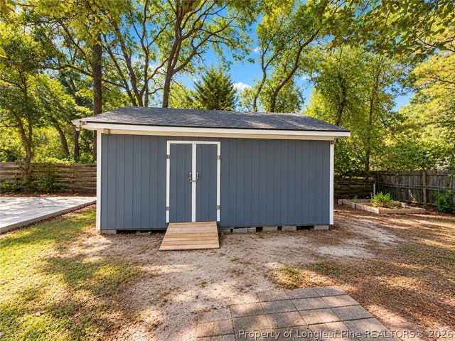 2296 Ridge Manor Drive, Fayetteville, NC 28306