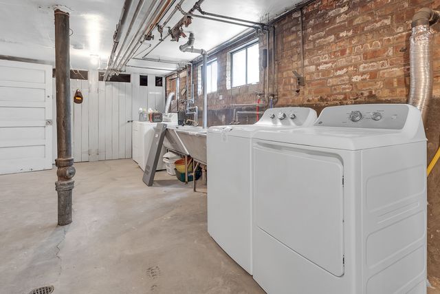 2712 W Balmoral Avenue 2E, Chicago, IL 60625