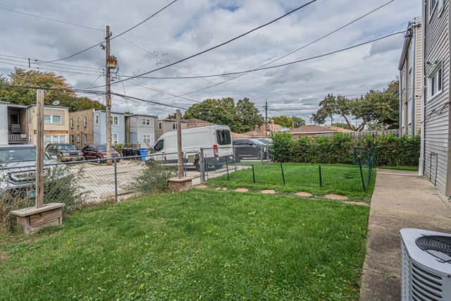 2712 W Balmoral Avenue 2E, Chicago, IL 60625