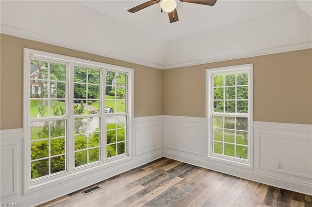 1733 Abbottsford Drive, Kernersville, NC 27284