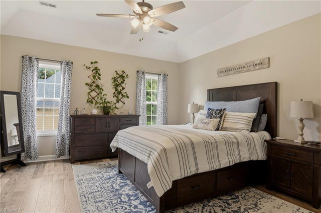 1733 Abbottsford Drive, Kernersville, NC 27284