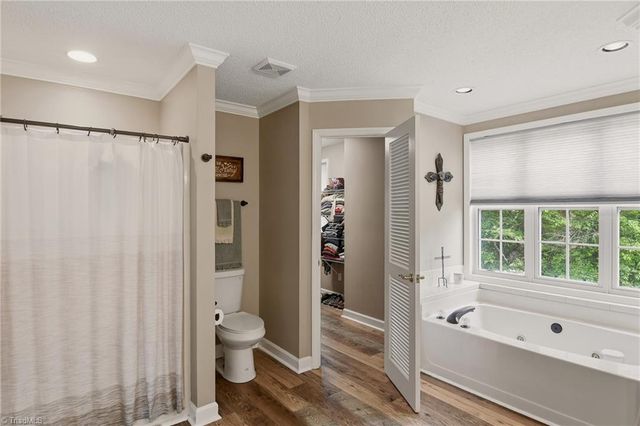 1733 Abbottsford Drive, Kernersville, NC 27284
